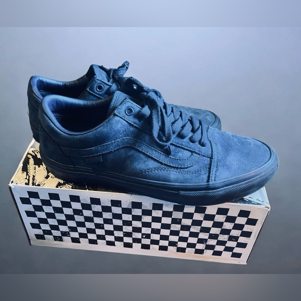 Blue Vans size 11
